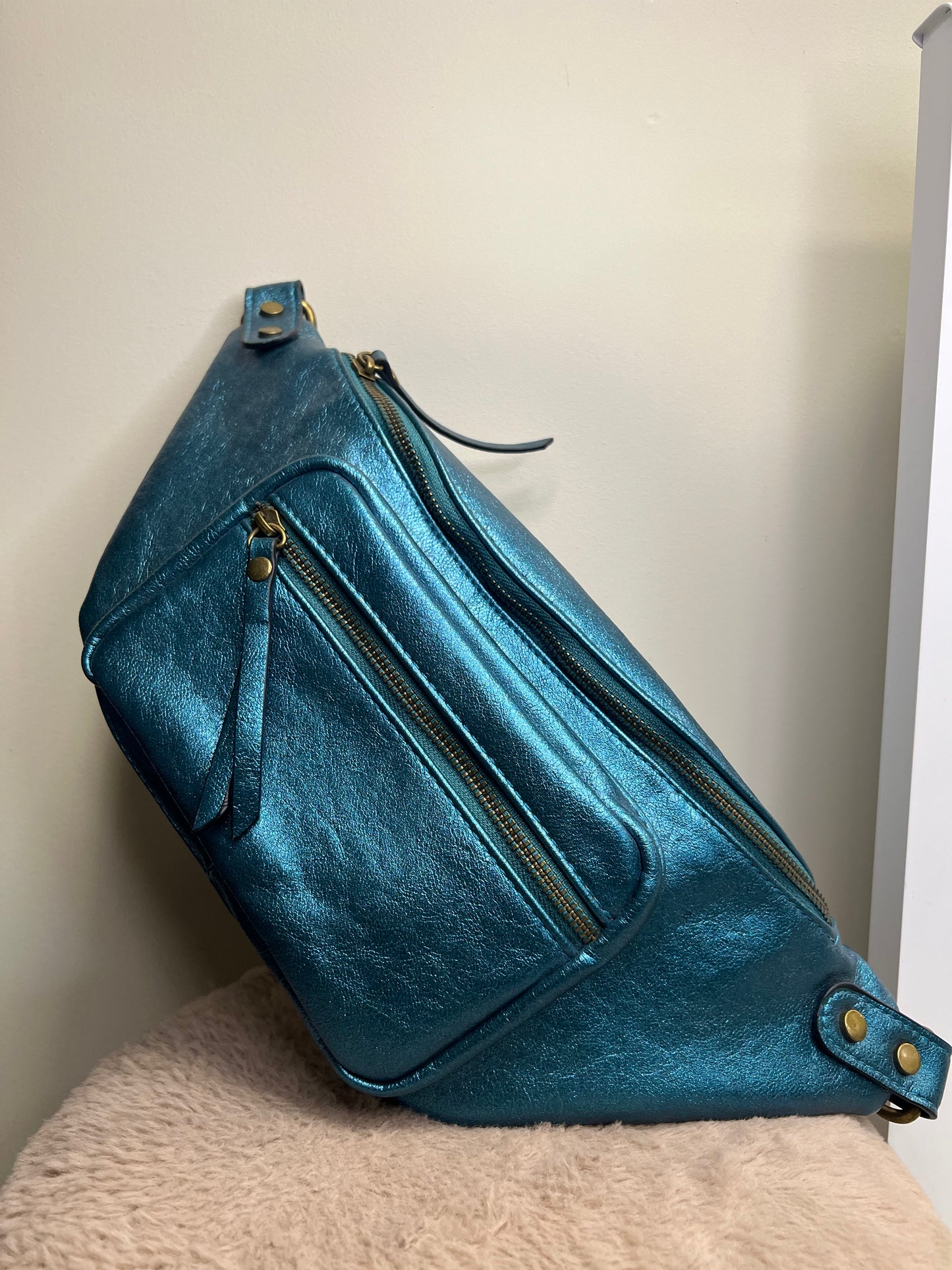 sac banane bleu irisé