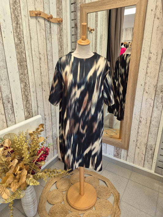 Robe  H M T46